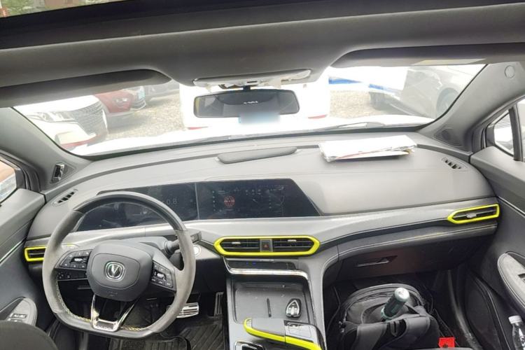 Used CHANGAN UNI-T 2022 1.5T Sport Edition Premium Version Center Console