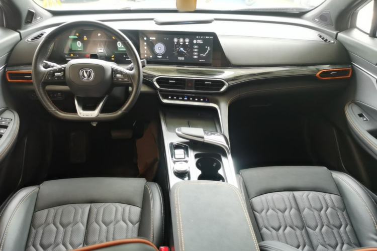 Used CHANGAN UNI-T 2022 1.5T Flagship Edition Center Console