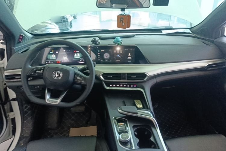Used CHANGAN UNI-T 2022 1.5T Excellence Model Center Console