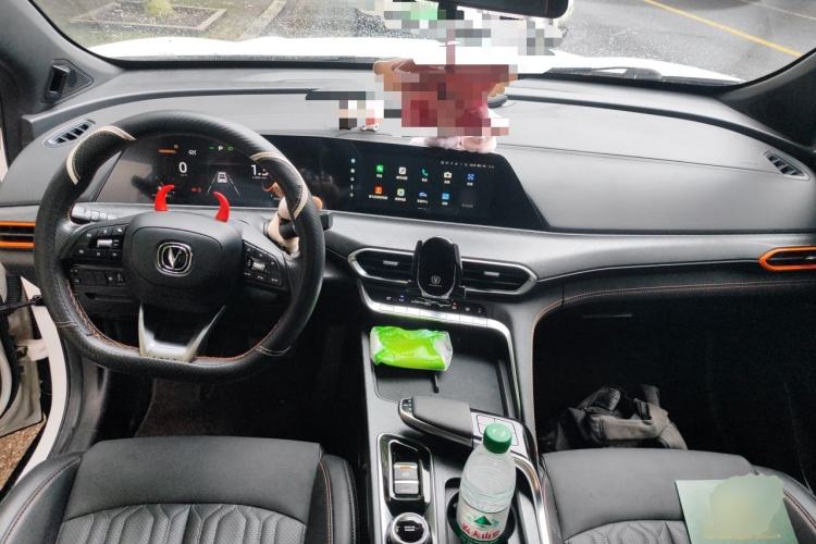 Used CHANGAN UNI-T 2022 1.5T Sport Edition Premium Version Center Console