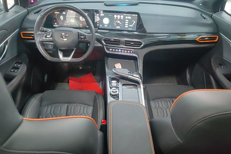Used CHANGAN UNI-T 2022 1.5T Flagship Edition Center Console
