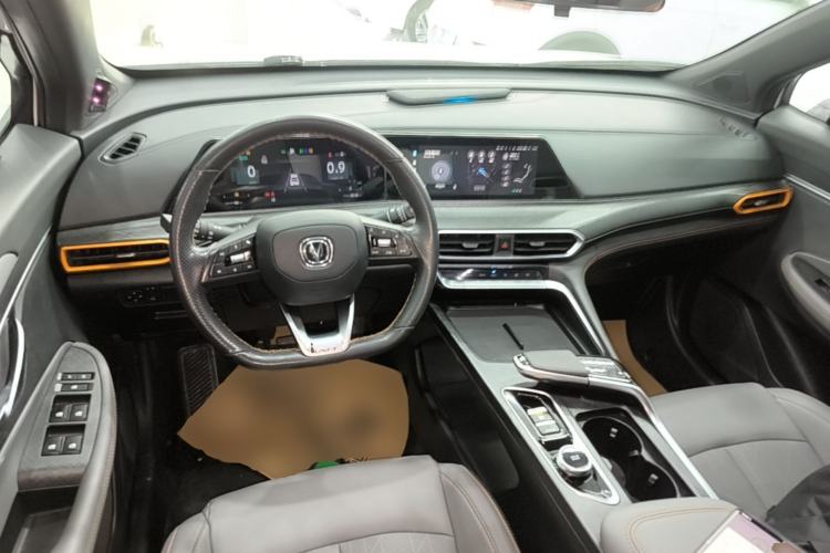 Used CHANGAN UNI-T 2022 1.5T Prestige Version Center Console