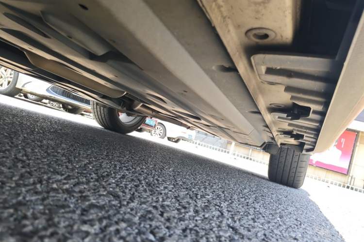 Used CHANGAN UNI-T 2022 1.5T Luxury Edition Chassis Front Left