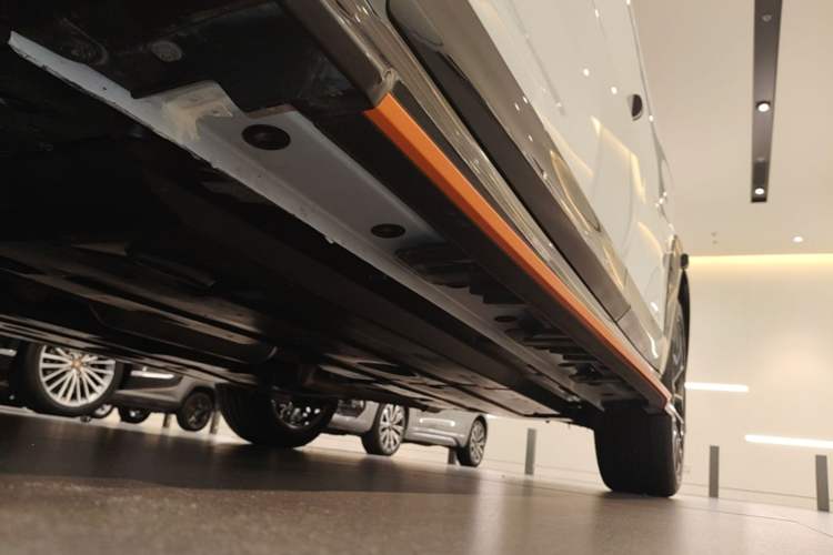 Used CHANGAN UNI-T 2022 1.5T Sport Edition Flagship Version Chassis Front Left