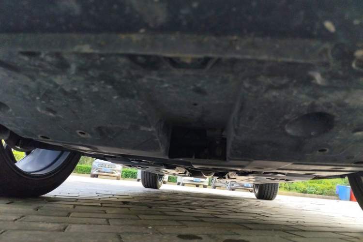 Used CHANGAN UNI-T 2022 1.5T Prestige Version Chassis Front