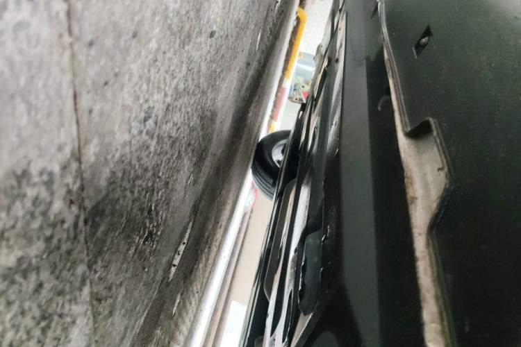 Used CHANGAN UNI-T 2022 1.5T Excellence Model Chassis Front Right