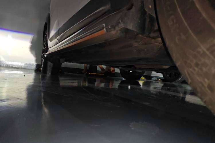 Used CHANGAN UNI-T 2022 1.5T Prestige Version Chassis Front Right