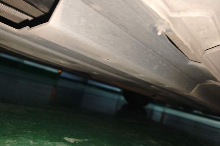 Used CHANGAN UNI-T 2022 2.0T Prestige Version Chassis Rear Right