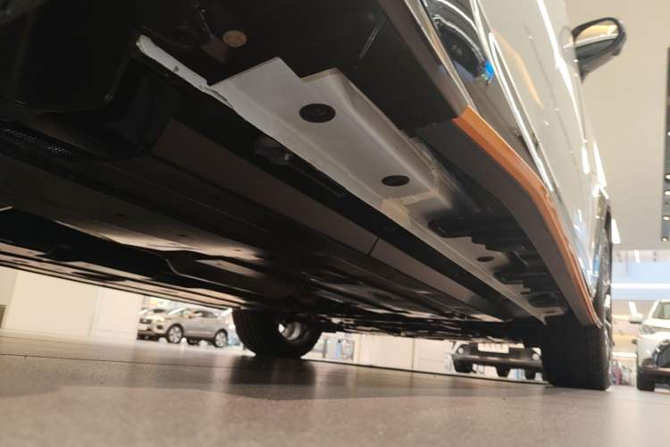 Used CHANGAN UNI-T 2022 1.5T Sport Edition Flagship Version Chassis Rear Right