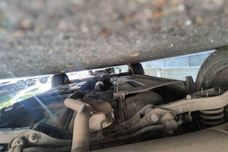 Used CHANGAN UNI-T 2022 1.5T Prestige Version Chassis Rear