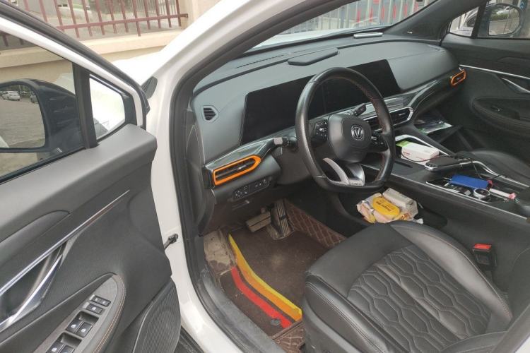 Used CHANGAN UNI-T 2022 1.5T Sport Edition Flagship Version Driver Seat