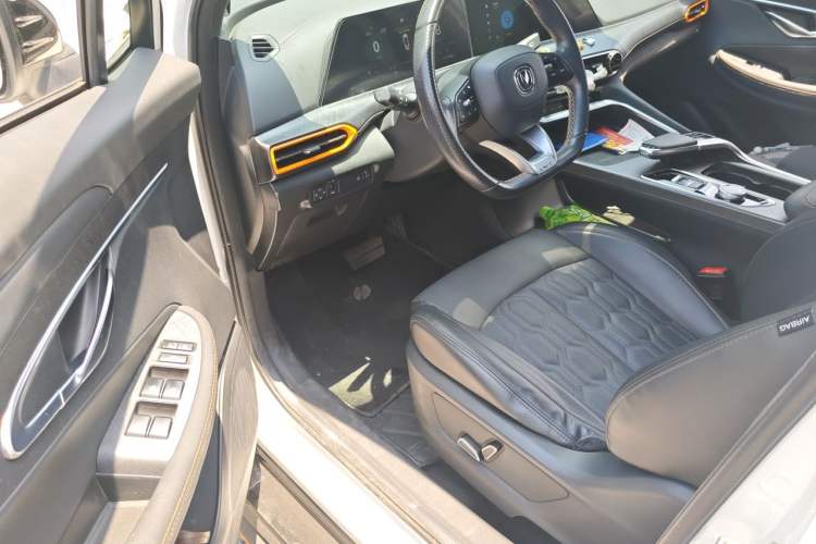 Used CHANGAN UNI-T 2022 1.5T Luxury Edition Driver Seat