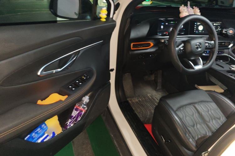 Used CHANGAN UNI-T 2022 2.0T Prestige Version Driver Seat