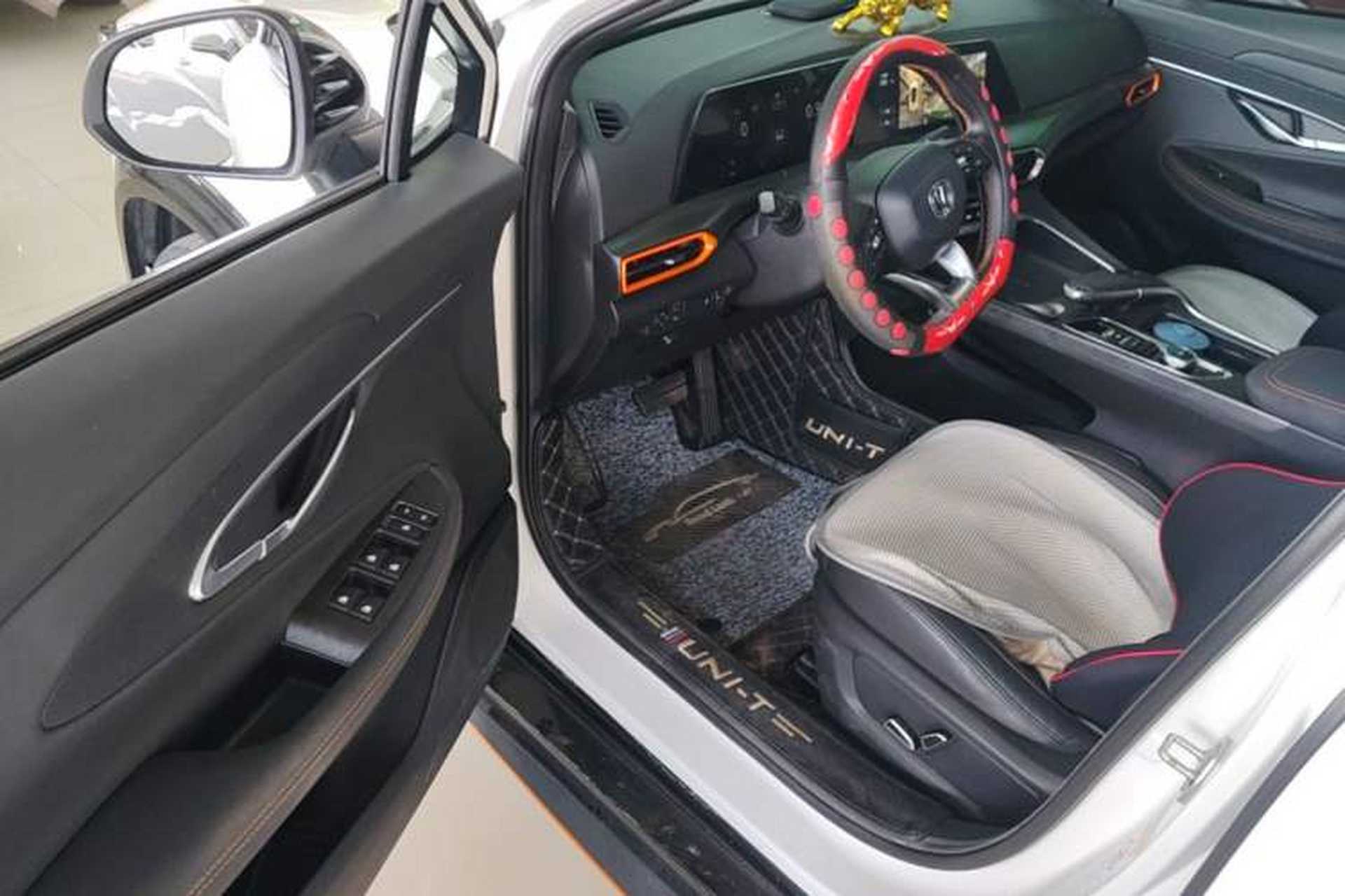 Used CHANGAN UNI-T 2022 1.5T Prestige Version Driver Seat