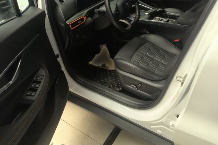 Used CHANGAN UNI-T 2022 1.5T Prestige Version Driver Seat