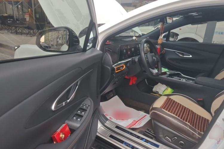 Used CHANGAN UNI-T 2022 1.5T Sport Edition Flagship Version Driver Seat