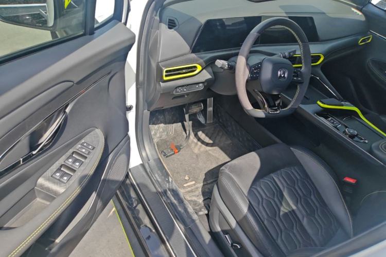 Used CHANGAN UNI-T 2022 1.5T Sport Edition Premium Version Driver Seat