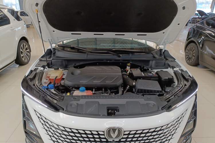 Used CHANGAN UNI-T 2022 1.5T Prestige Version Engine Bay