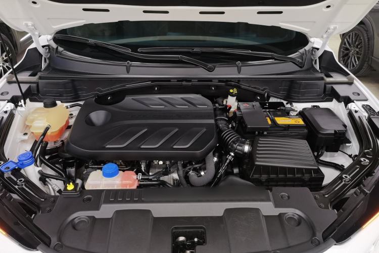 Used CHANGAN UNI-T 2022 1.5T Sport Edition Premium Version Engine Bay