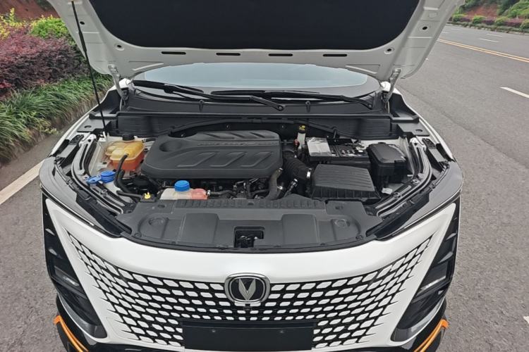 Used CHANGAN UNI-T 2022 1.5T Sport Edition Premium Version Engine Bay