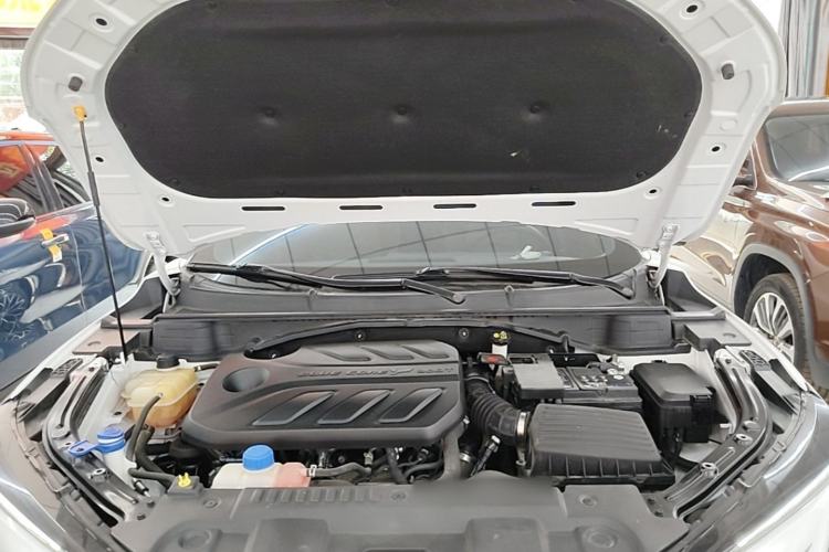 Used CHANGAN UNI-T 2022 1.5T Sport Edition Premium Version Engine Bay
