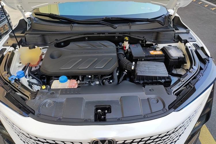 Used CHANGAN UNI-T 2022 1.5T Flagship Edition Engine Bay