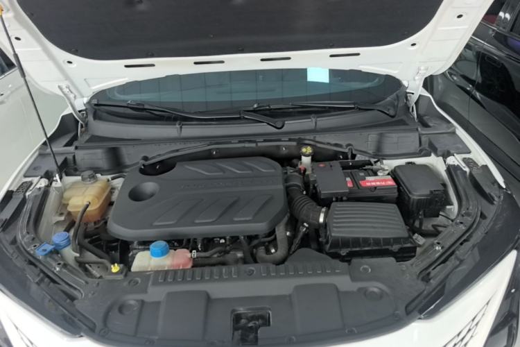 Used CHANGAN UNI-T 2022 1.5T Prestige Version Engine Bay