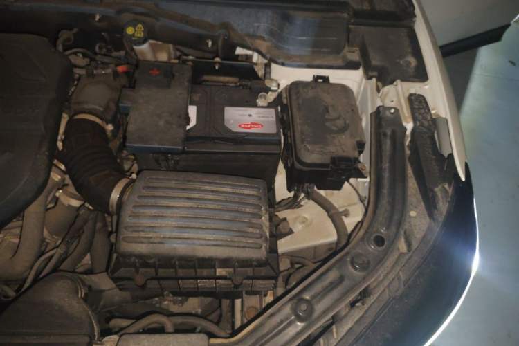 Used CHANGAN UNI-T 2022 1.5T Sport Edition Premium Version Engine Bay Left