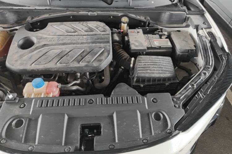 Used CHANGAN UNI-T 2022 1.5T Sport Edition Flagship Version Engine Bay Left