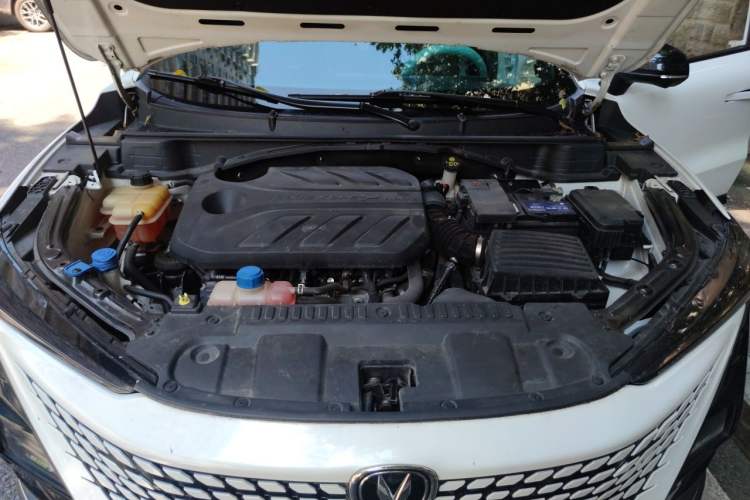 Used CHANGAN UNI-T 2022 1.5T Prestige Version Engine Bay