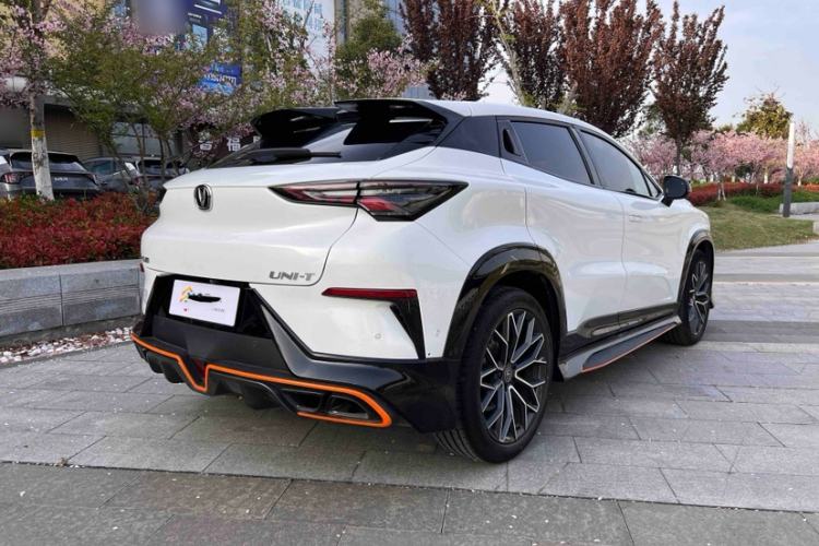 Used CHANGAN UNI-T 2022 1.5T Sport Edition Flagship Version Exterior 2