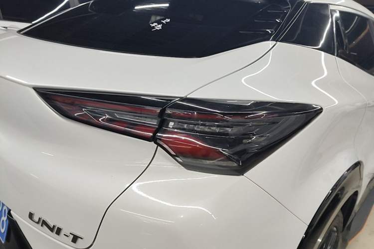 Used CHANGAN UNI-T 2022 1.5T Luxury Edition Exterior 3