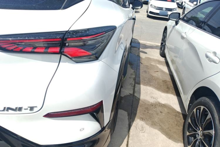 Used CHANGAN UNI-T 2022 1.5T Sport Edition Premium Version Exterior 3