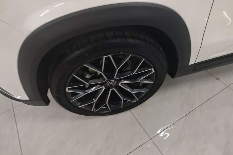 Used CHANGAN UNI-T 2022 1.5T Prestige Version Exterior 4