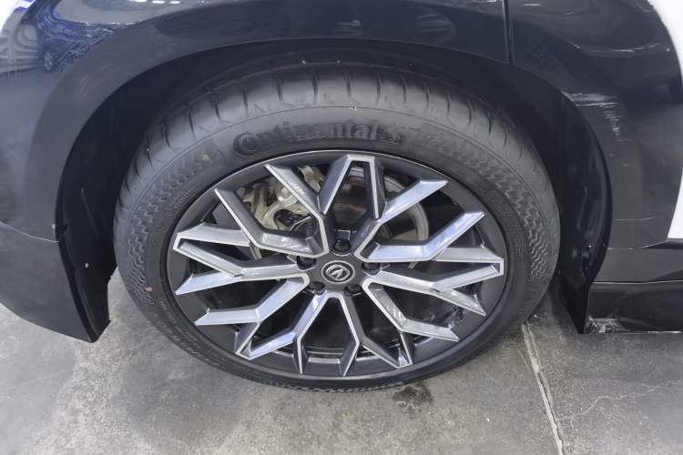 Used CHANGAN UNI-T 2022 1.5T Prestige Version Exterior 4