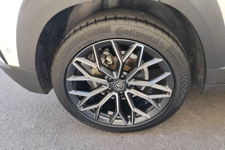 Used CHANGAN UNI-T 2022 1.5T Flagship Edition Exterior 5