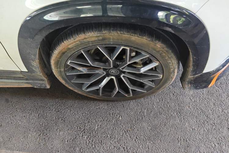 Used CHANGAN UNI-T 2022 1.5T Prestige Version Exterior 7
