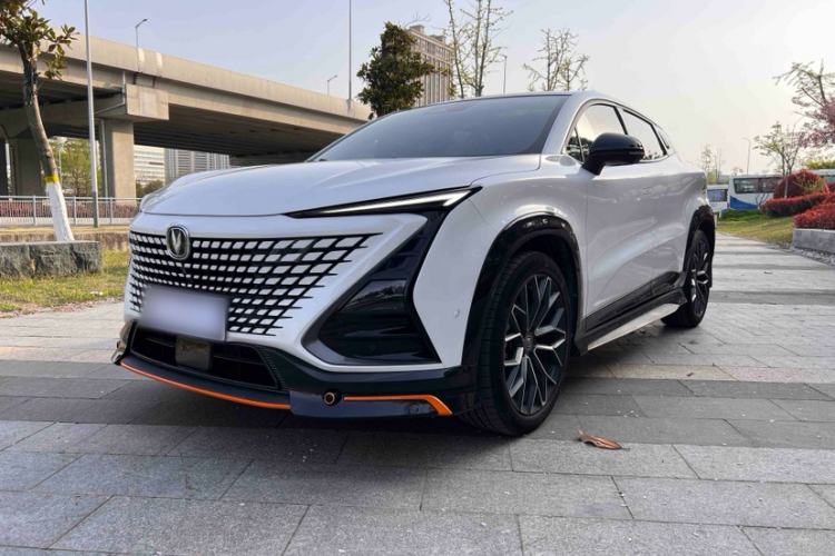 Used CHANGAN UNI-T 2022 1.5T Sport Edition Flagship Version Exterior 9