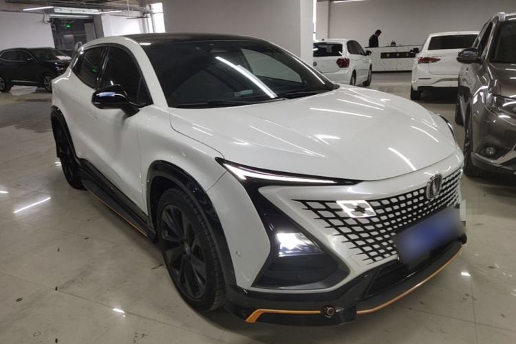 Used CHANGAN UNI-T 2022 1.5T Sport Edition Flagship Version Front Right 45 Deg