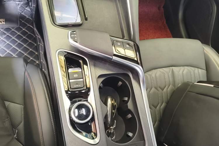 Used CHANGAN UNI-T 2022 1.5T Prestige Version Gear Lever