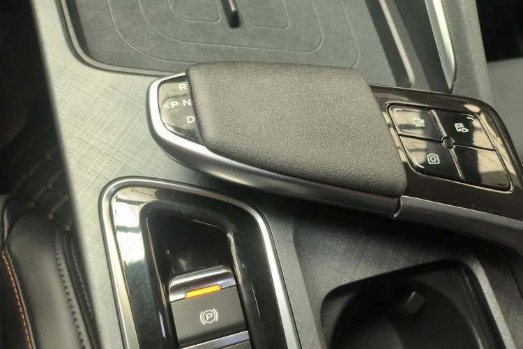 Used CHANGAN UNI-T 2022 1.5T Prestige Version Gear Lever