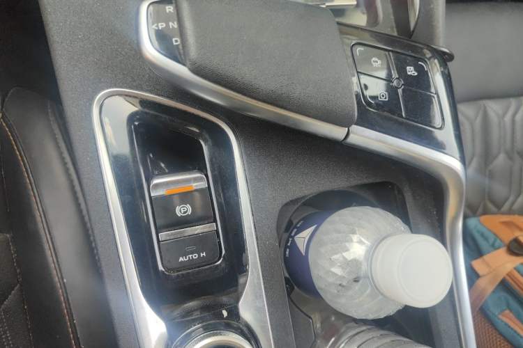 Used CHANGAN UNI-T 2022 1.5T Prestige Version Gear Lever