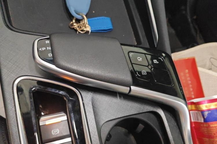 Used CHANGAN UNI-T 2022 1.5T Prestige Version Gear Lever