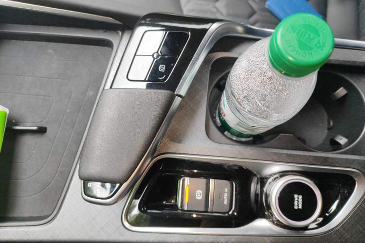 Used CHANGAN UNI-T 2022 1.5T Sport Edition Premium Version Gear Lever