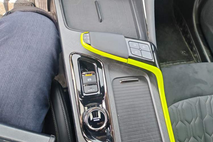 Used CHANGAN UNI-T 2022 1.5T Sport Edition Premium Version Gear Lever