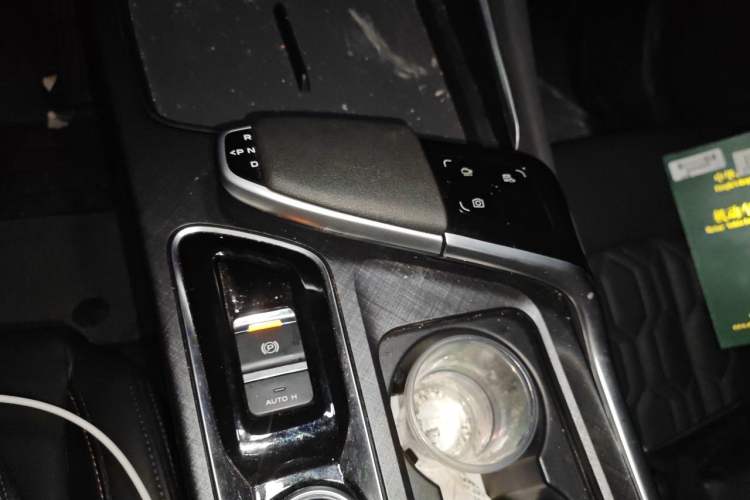 Used CHANGAN UNI-T 2022 1.5T Prestige Version Gear Lever