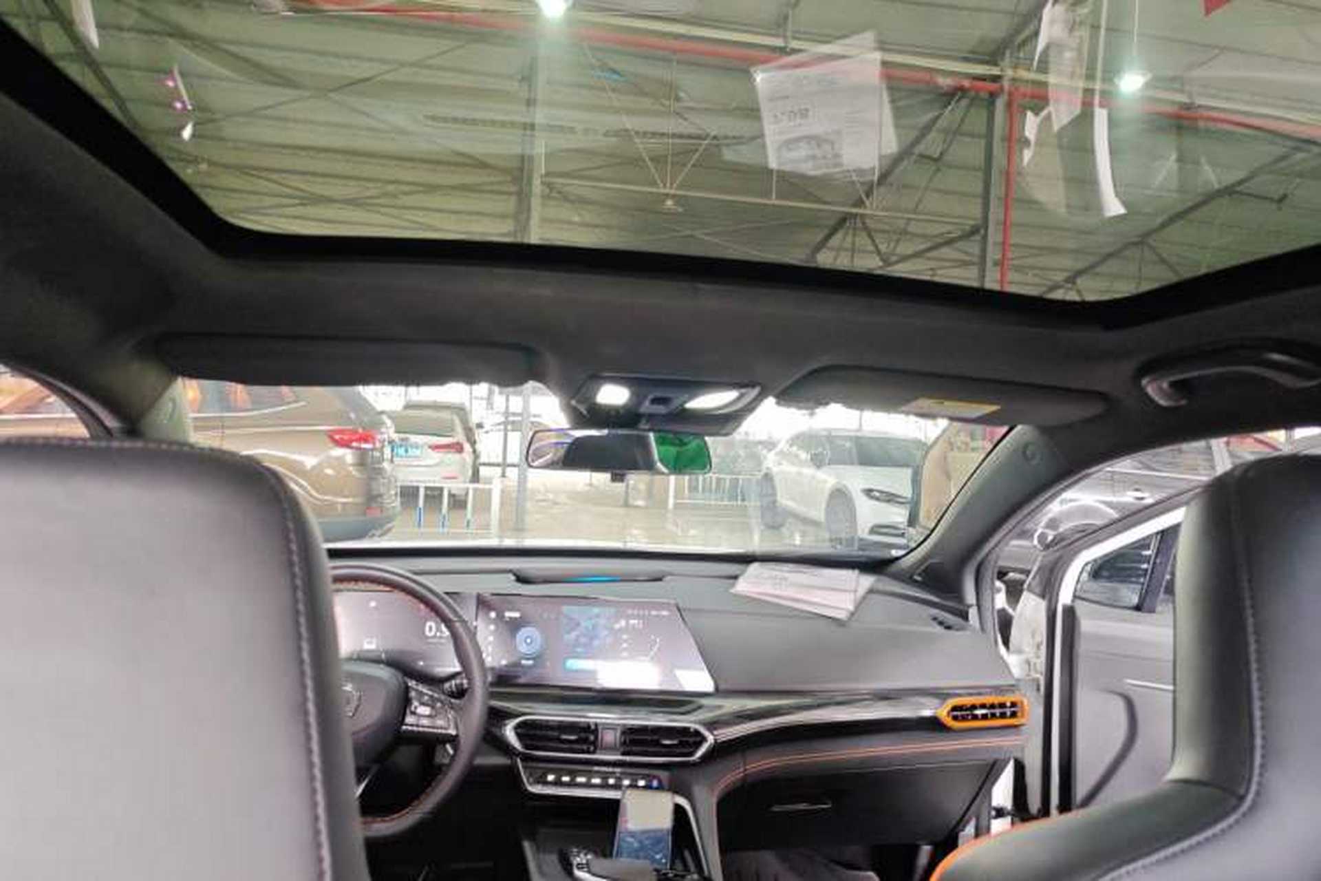 Used CHANGAN UNI-T 2022 1.5T Sport Edition Flagship Version Headliner