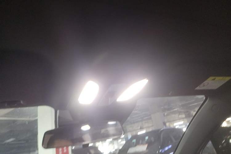 Used CHANGAN UNI-T 2022 1.5T Sport Edition Flagship Version Headliner