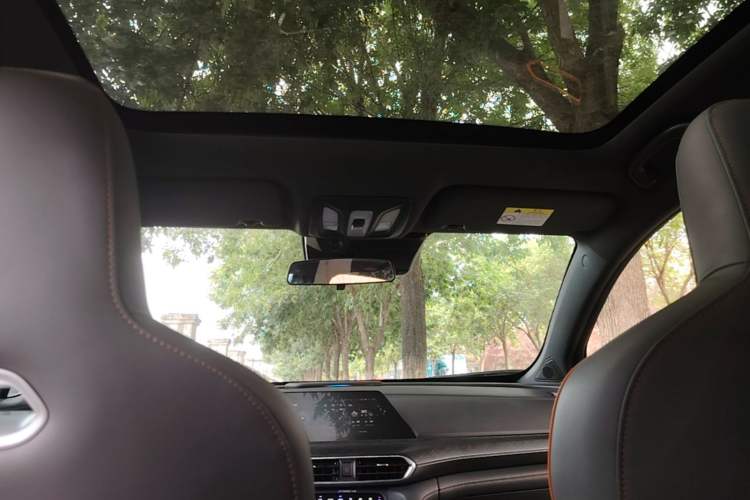 Used CHANGAN UNI-T 2022 1.5T Prestige Version Headliner