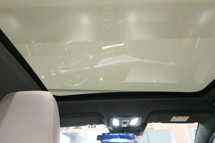 Used CHANGAN UNI-T 2022 1.5T Prestige Version Headliner